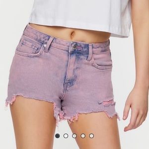 Pink acid wash distressed denim shorts nwot